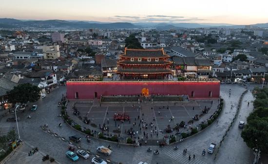 Exploring Tianshui ancient town in southwest China