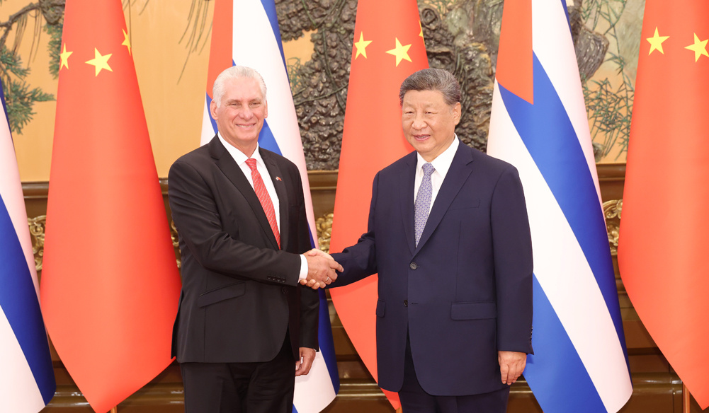 习近平会见古巴共产党中央第一书记、国家主席迪亚斯-卡内尔